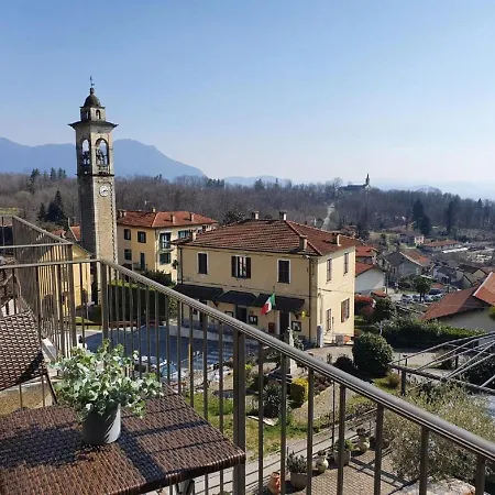 In With Maggiore Views Apartment
